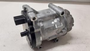 Gebruikte Aircopomp Toyota Yaris IV (P21/PA1/PH1) 1.5 12V Hybrid 115 Prijs € 350,00 Margeregeling aangeboden door Autodemontage van de Laar