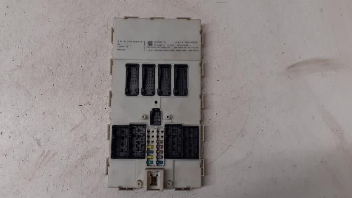 Gebruikte Computer Body Control BMW D3 (F30) 330d 3.0 24V Prijs € 100,00 Margeregeling aangeboden door Autodemontage van de Laar