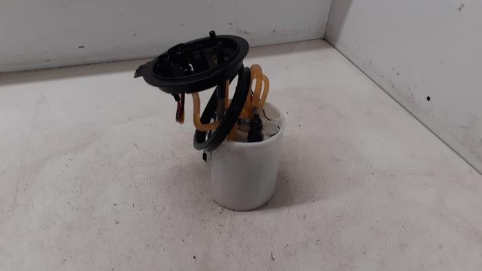 Gebruikte Brandstofpomp Elektrisch Skoda Octavia Combi (5EAC) 1.6 TDI Greenline 16V Prijs € 75,00 Margeregeling aangeboden door Autodemontage van de Laar
