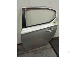 Gebruikte Deur 4Deurs links-achter Opel Corsa E 1.3 CDTi 16V ecoFLEX Prijs € 200,00 Margeregeling aangeboden door Autodemontage van de Laar