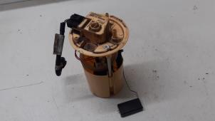 Gebruikte Dieselpomp Opel Corsa E 1.3 CDTi 16V ecoFLEX Prijs € 50,00 Margeregeling aangeboden door Autodemontage van de Laar