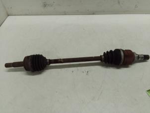 Gebruikte Aandrijfas links-voor Citroen C1 1.0 12V Prijs € 60,00 Margeregeling aangeboden door Autodemontage van de Laar