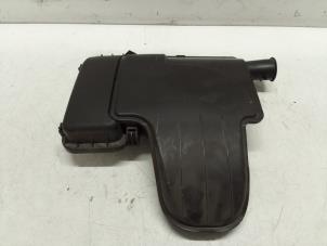 Gebruikte Luchtfilterhuis Citroen C1 1.0 12V Prijs € 30,00 Margeregeling aangeboden door Autodemontage van de Laar