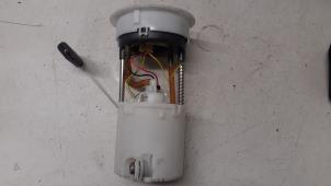 Gebruikte Benzinepomp Opel Agila (B) 1.2 16V Prijs € 70,00 Margeregeling aangeboden door Autodemontage van de Laar