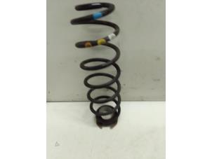 Gebruikte Schroefveer achter Opel Mokka 1.2 Turbo 12V Prijs € 50,00 Margeregeling aangeboden door Autodemontage van de Laar