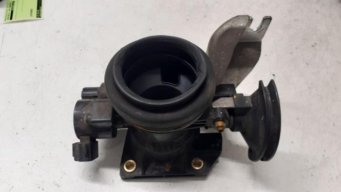 Gebruikte Gasklephuis Toyota Aygo (B10) 1.0 12V VVT-i Prijs € 40,00 Margeregeling aangeboden door Autodemontage van de Laar