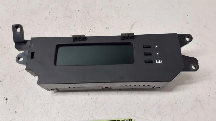 Gebruikte Display Interieur Hyundai i20 1.2i 16V Prijs € 30,00 Margeregeling aangeboden door Autodemontage van de Laar