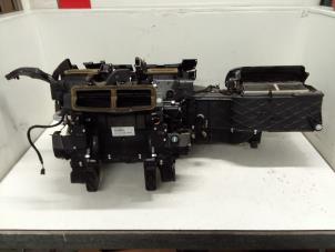 Gebruikte Chaufagebak Mercedes S (W221) 3.5 S-350 24V Prijs € 300,00 Margeregeling aangeboden door Autodemontage van de Laar