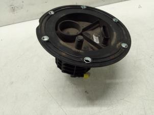 Gebruikte Benzinepomp Mercedes S (W221) 3.5 S-350 24V Prijs € 150,00 Margeregeling aangeboden door Autodemontage van de Laar