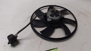 Gebruikte Koelvin Motor Opel Insignia 2.8 V6 Turbo 24V 4x4 Ecotec Prijs € 50,00 Margeregeling aangeboden door Autodemontage van de Laar