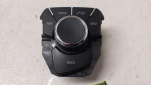 Gebruikte Regelunit Multi Media Opel Insignia 2.8 V6 Turbo 24V 4x4 Ecotec Prijs € 50,00 Margeregeling aangeboden door Autodemontage van de Laar