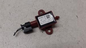 Gebruikte Voetganger Crash sensor BMW X5 (F15) xDrive 40e PHEV 2.0 Prijs op aanvraag aangeboden door Autodemontage van de Laar