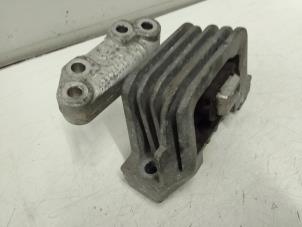 Gebruikte Motorsteun Peugeot 207/207+ (WA/WC/WM) 1.4 16V VTi Prijs € 40,00 Margeregeling aangeboden door Autodemontage van de Laar