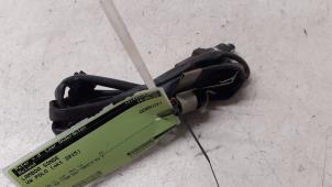Gebruikte Lambda Sonde Volkswagen Polo V (6R) 1.8 GTI 16V Prijs € 50,00 Margeregeling aangeboden door Autodemontage van de Laar