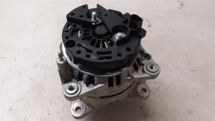 Gebruikte Dynamo Volkswagen Tiguan (5N1/2) 2.0 TDI 16V Blue Motion Prijs € 70,00 Margeregeling aangeboden door Autodemontage van de Laar