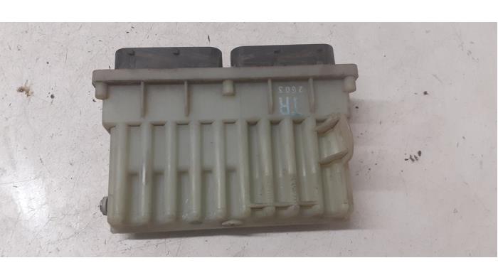 Gebruikte Koeling Module Opel Zafira (F75) 2.0 16V Turbo OPC Prijs € 25,00 Margeregeling aangeboden door Autodemontage van de Laar