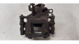 Gebruikte Remklauw (Tang) rechts-achter Ford Transit Custom 2.2 TDCi 16V Prijs op aanvraag aangeboden door Autodemontage van de Laar