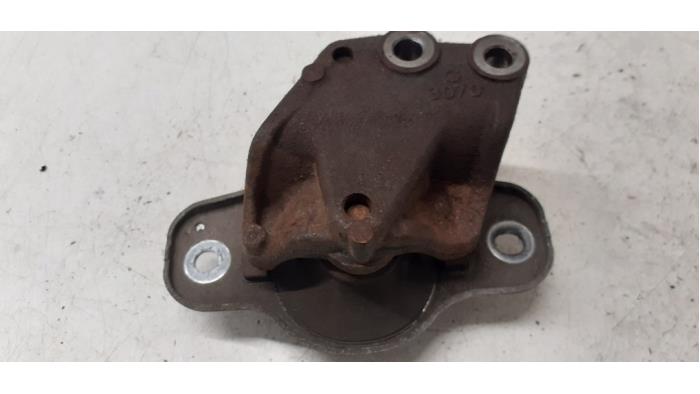 Gebruikte Motorrubber Toyota Aygo (B10) 1.0 12V VVT-i Prijs € 25,00 Margeregeling aangeboden door Autodemontage van de Laar