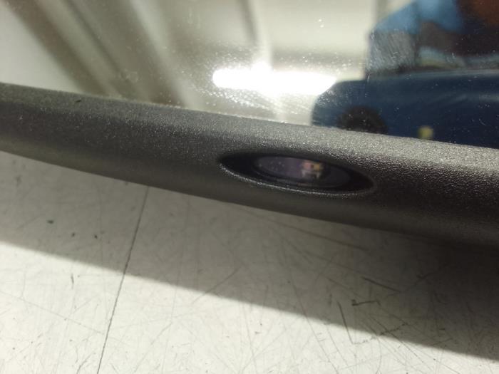 Binnenspiegel van een Peugeot 5008 I (0A/0E) 1.6 HDiF 16V 2013