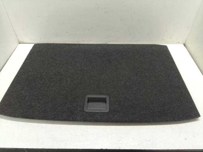 Vloerplaat bagageruimte van een Volkswagen Polo V (6R) 1.4 TDI DPF BlueMotion technology 2015