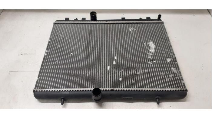 Gebruikte Radiateur Peugeot 5008 I (0A/0E) 1.6 HDiF 16V Prijs € 50,00 Margeregeling aangeboden door Autodemontage van de Laar