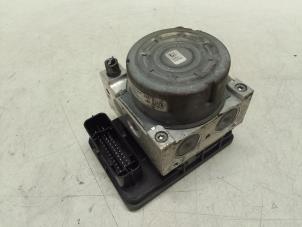 Gebruikte ABS Pomp Citroen C4 Cactus (0B/0P) 1.2 PureTech 82 12V Prijs € 200,00 Margeregeling aangeboden door Autodemontage van de Laar