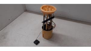 Gebruikte Tank element Pomp Audi Q5 (8RB) 3.0 TDI V6 24V Quattro Prijs € 135,00 Margeregeling aangeboden door Autodemontage van de Laar