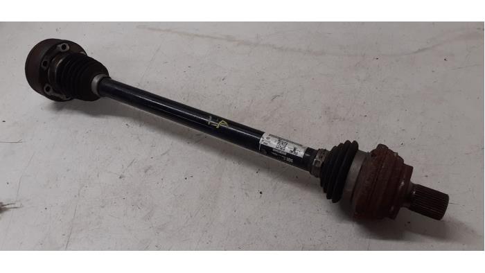 Gebruikte Aandrijfas links-achter Volkswagen Golf VII (AUA) 2.0 R 4Motion 16V Prijs op aanvraag aangeboden door Autodemontage van de Laar