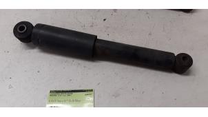 Gebruikte Schokbreker rechts-achter Mercedes Vito (639.6) 2.2 111 CDI 16V Prijs € 25,00 Margeregeling aangeboden door Autodemontage van de Laar