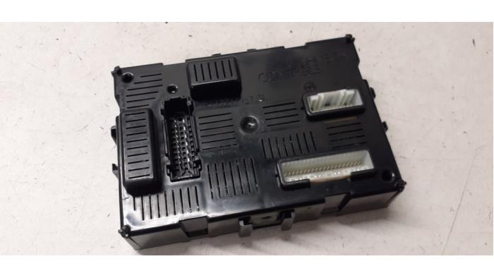 Gebruikte Computer Body Control Renault Modus/Grand Modus (JP) 1.2 16V TCE 100 Prijs op aanvraag aangeboden door Autodemontage van de Laar