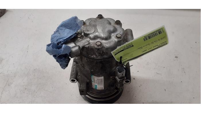 Gebruikte Aircopomp Renault Modus/Grand Modus (JP) 1.2 16V TCE 100 Prijs € 75,00 Margeregeling aangeboden door Autodemontage van de Laar