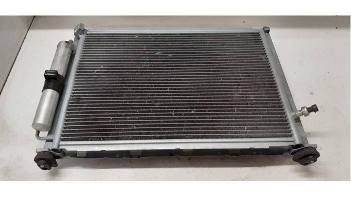 Gebruikte Radiateur Renault Modus/Grand Modus (JP) 1.2 16V TCE 100 Prijs € 35,00 Margeregeling aangeboden door Autodemontage van de Laar