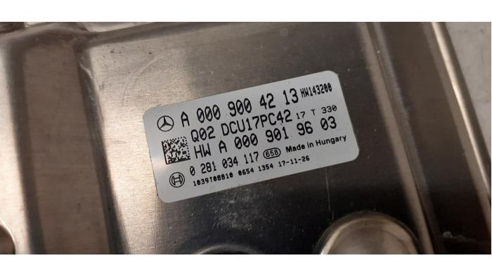 Adblue Computer van een Mercedes-Benz Vito (447.6) 1.6 111 CDI 16V 2018