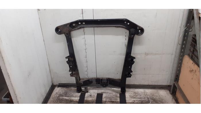 Gebruikte Subframe Dacia Logan MCV I (KS) 1.6 Prijs € 125,00 Margeregeling aangeboden door Autodemontage van de Laar