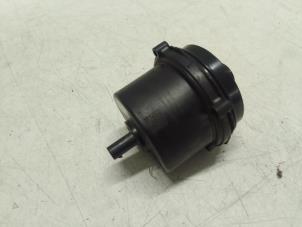 Gebruikte Extra waterpomp Tesla Model 3 Long Range AWD 75 kWh Prijs € 151,25 Inclusief btw aangeboden door Autodemontage van de Laar