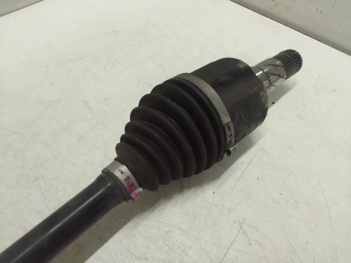 Aandrijfas rechts-achter van een Tesla Model 3 Long Range AWD 75 kWh 2019