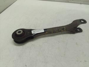 Gebruikte Draagarm boven rechts-achter Tesla Model 3 Long Range AWD 75 kWh Prijs € 90,75 Inclusief btw aangeboden door Autodemontage van de Laar