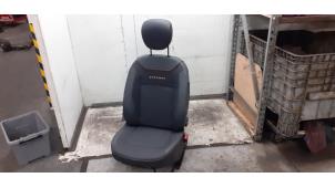 Gebruikte Voorstoel rechts Nissan Note (E11) 1.6 16V Prijs € 100,00 Margeregeling aangeboden door Autodemontage van de Laar