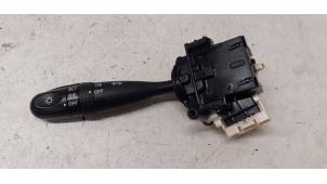 Gebruikte Pinker Schakelaar Suzuki Splash 1.2 VVT 16V Prijs € 25,00 Margeregeling aangeboden door Autodemontage van de Laar