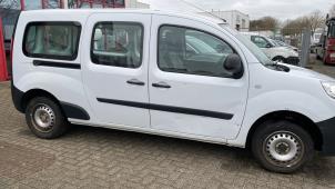 Gebruikte Ruit 2Deurs rechts-achter Renault Kangoo Express (FW) 1.5 dCi 90 FAP Prijs € 100,00 Margeregeling aangeboden door Autodemontage van de Laar
