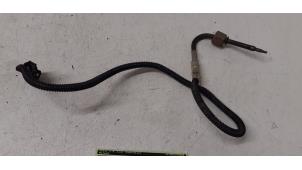 Gebruikte Roetfilter sensor Mercedes Sprinter 5t (907.6) 515 CDI 2.0 D RWD Prijs € 45,00 Margeregeling aangeboden door Autodemontage van de Laar