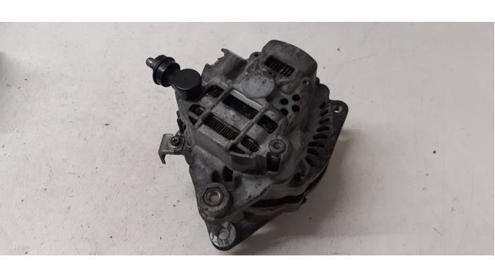 Gebruikte Dynamo Mazda 2 (DE) 1.3 16V MZR Prijs € 50,00 Margeregeling aangeboden door Autodemontage van de Laar