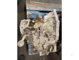 Gebruikte Versnellingsbak Toyota Yaris II (P9) 1.3 16V VVT-i Prijs € 300,00 Margeregeling aangeboden door Autodemontage van de Laar