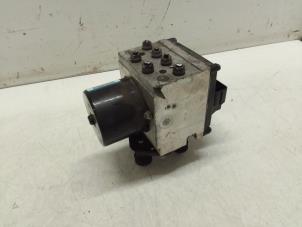 Gebruikte ABS Pomp Volkswagen Passat (3C2) 1.8 TSI 16V Prijs € 150,00 Margeregeling aangeboden door Autodemontage van de Laar