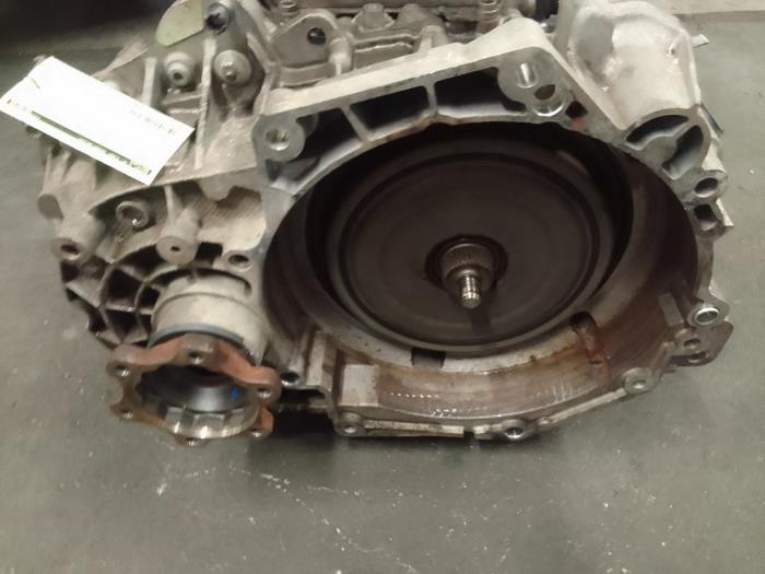 Gebruikte Automaatbak Volkswagen Touran (5T1) 2.0 TDI 150 Prijs € 900,00 Margeregeling aangeboden door Autodemontage van de Laar
