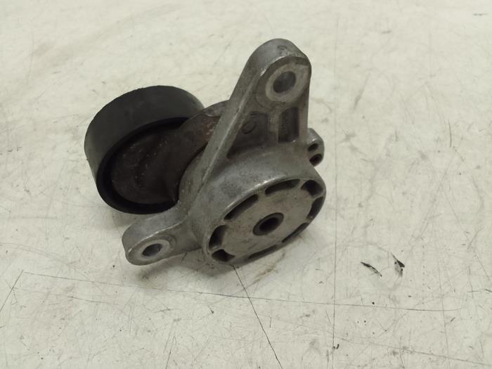 Spanrol Multiriem van een Volkswagen Touran (5T1) 2.0 TDI 150 2017