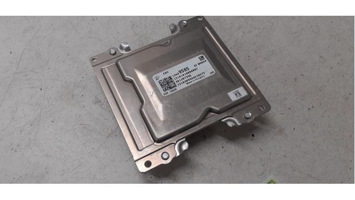 Gebruikte Computer Motormanagement Opel Karl 1.0 12V Prijs op aanvraag aangeboden door Autodemontage van de Laar