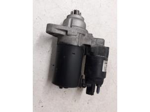 Gebruikte Startmotor Volkswagen Polo IV (9N1/2/3) 1.4 16V Prijs € 35,00 Margeregeling aangeboden door Autodemontage van de Laar