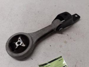 Gebruikte Motorsteun Skoda Fabia III (NJ3) 1.0 TSI 12V Prijs € 25,00 Margeregeling aangeboden door Autodemontage van de Laar