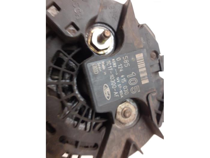 Dynamo van een Ford Transit 2.0 TDdi 16V 2005